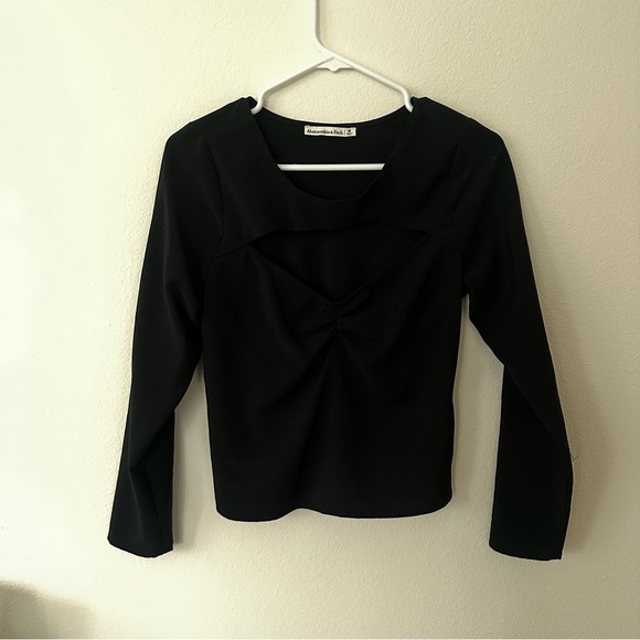 Abercrombie and Fitch top - Picture 2 of 3